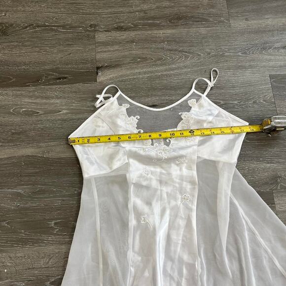 Vintage Y2K Cinema Etoile White Sheer Embroidered Babydoll Slip size M - Picture 5 of 5
